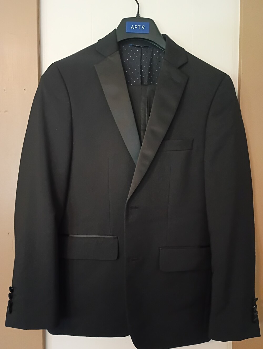 Apt. 9 Men's Black Satin Lapel Suit